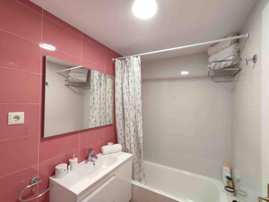 Exclusivo Apartamento Con Aparcamiento Gratuito Ларедо Екстер'єр фото